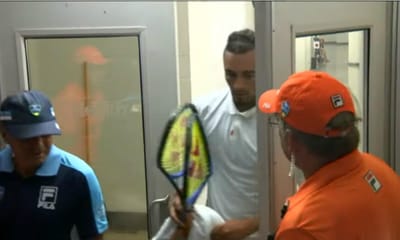 VÍDEO: Kyrgios parte raquetes, cospe para o árbitro e insulta-o - TVI