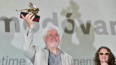 Pedro Almodóvar recebe Leão de Ouro pela sua carreira - TVI