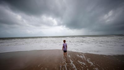 Furacão Dorian: tempestade baixou para categoria 1, mas ameaça mantém-se - TVI