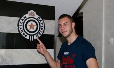 Apontado ao Benfica, aterrou em Roma e... renovou com o Partizan - TVI
