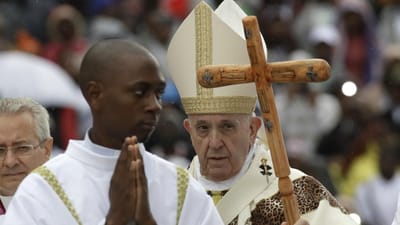 Papa Francisco pede "respeito, amor e paciência" aos motards que estiveram em Fátima - TVI