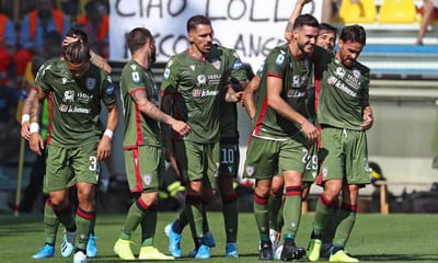 Itália: Cagliari vence Atalanta e sobe ao quarto lugar - TVI