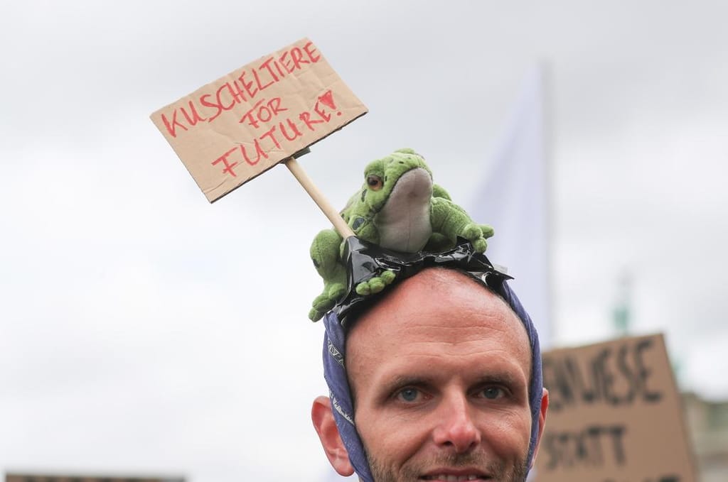 Protestos globais contra as alterações climáticas em Berlim