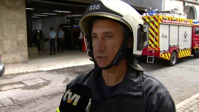 Queda de elevador faz um morto em edifício do banco BPI em Lisboa - TVI