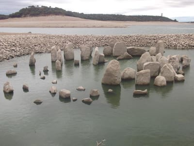 Seca deixa à mostra "Stonehenge espanhol" que estava submerso há 50 anos - TVI