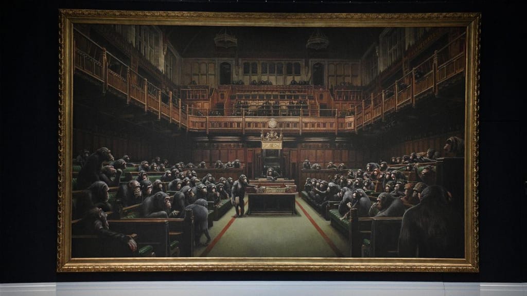 Quadro de Banksy com chimpanzés na Câmara dos Comuns