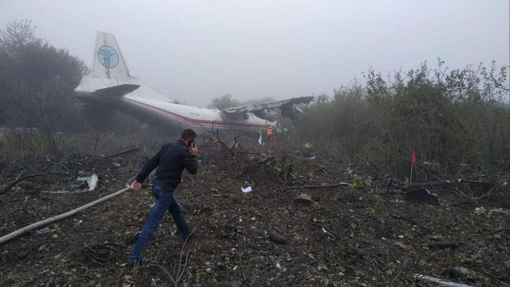 Avião que descolou de Espanha despenha-se na Ucrânia