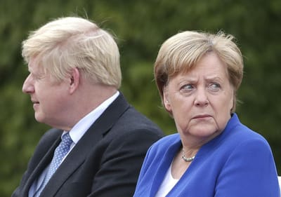 Chamada entre Boris Johnson e Merkel não correu bem. Negociações podem ser suspensas - TVI