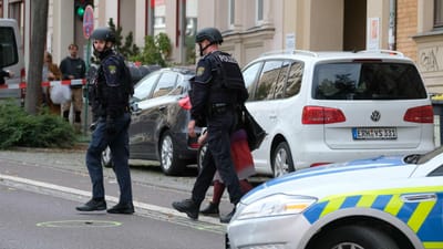 Merkel promete "tolerância zero" após atentado em Halle - TVI