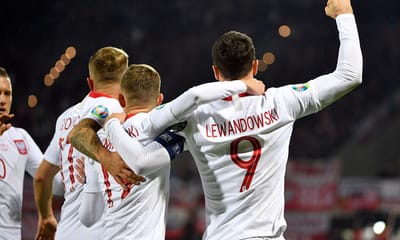 VÍDEO: Lewandowski marca (mais) três e dá vitória à Polónia - TVI