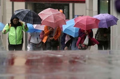 Macau baixa nível de alerta de tufão mas mantém aviso para inundações graves - TVI