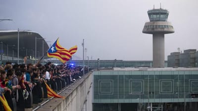 Catalunha: protestos, barricadas, voos cancelados e mais de uma centena de feridos - TVI