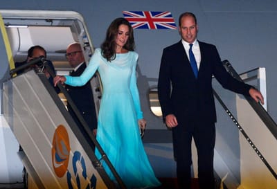 Kate brilha no Paquistão numa viagem marcada pela memória da princesa Diana - TVI
