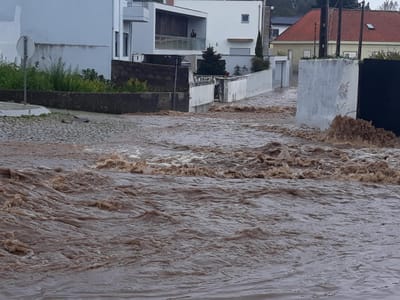 Mau tempo: mais de 300 ocorrências só no Porto e metro inundado no aeroporto - TVI