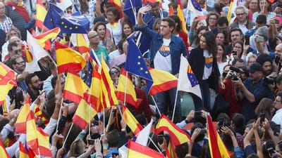 Eleições em Espanha: espanhóis em Portugal estão preocupados com instabilidade - TVI