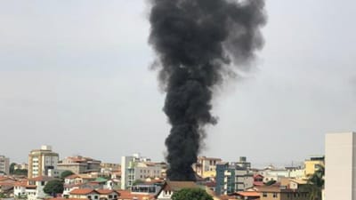 MF Mundo: avião cai em bairro residencial no Brasil - TVI