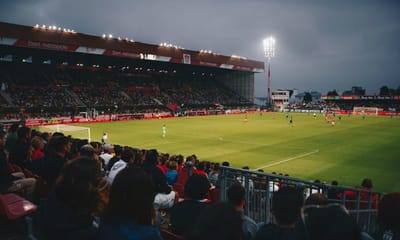 França: bilhetes para o Brest-PSG esgotam em três minutos (!) - TVI