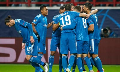 VÍDEO: Douglas Costa marcou o golo da jornada na Champions - TVI