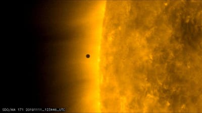 Trânsito de Mercúrio: as imagens incríveis de um fenómeno raro - TVI