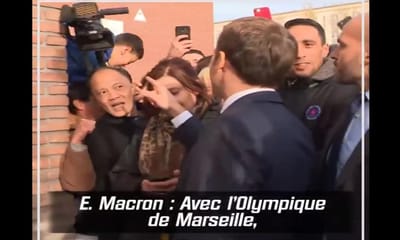 VÍDEO: Macron desafia criança para jogo de FIFA - TVI