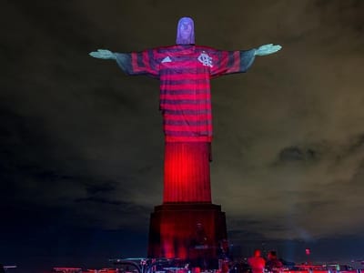 FOTO: Cristo Redentor «veste» a camisola do Flamengo - TVI