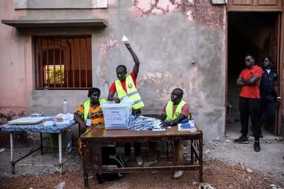 Eleições em Guiné-Bissau: Governo português pede respeito pela vontade popular - TVI