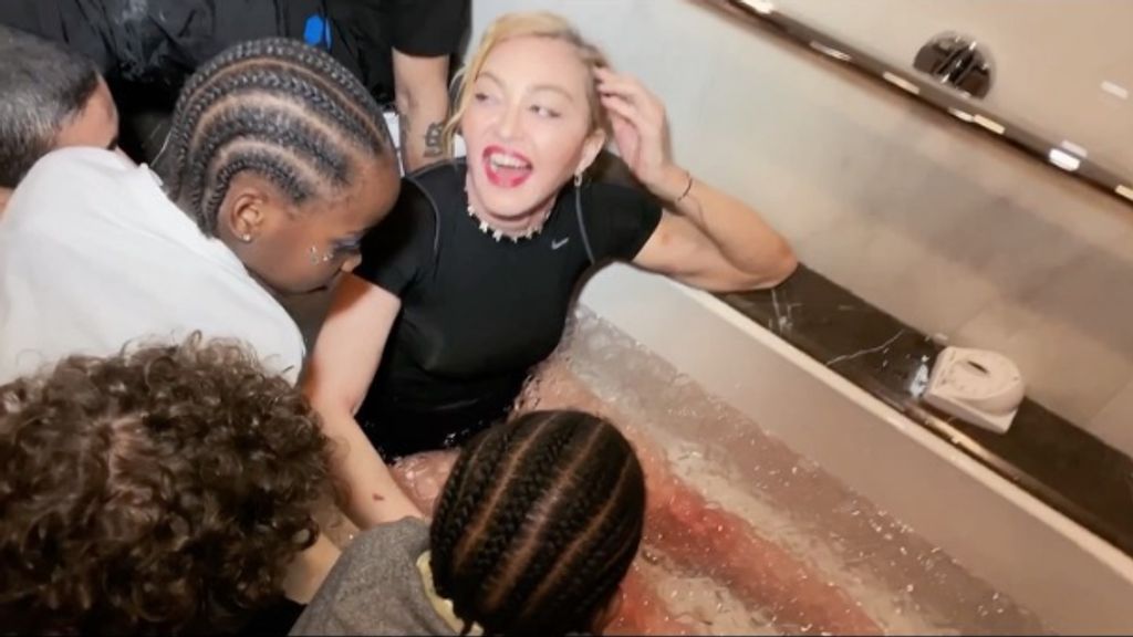 Madonna toma banhos de gelo para tratar mazelas