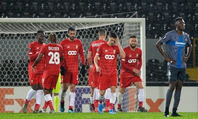 Atenção Benfica: Standard Liège tem quatro infetados por covid-19 - TVI