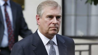 Justiça britânica valida notificação contra príncipe André sobre abusos sexuais - TVI