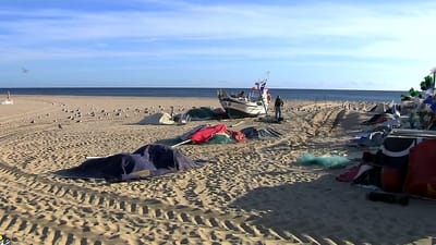 Portugal pode vir a acolher migrantes que desembarcaram na praia do Algarve - TVI
