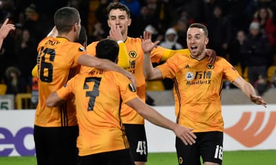 Liga Europa: Diogo Jota faz hat-trick em 11 minutos e Wolves goleia - TVI