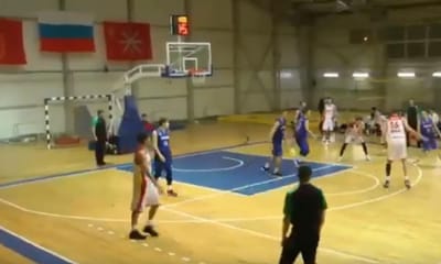 VÍDEO: equipa de basquetebol expulsa de competição após escândalo em jogo - TVI