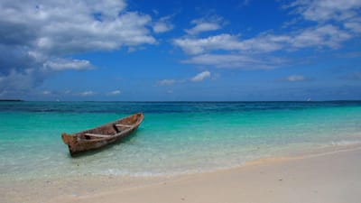 “Barco-fantasma” dá à costa com 650 quilos de cocaína nas Ilhas Marshall - TVI