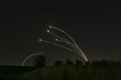 Hamas lança rockets sobre Israel e israelitas respondem com ataques aéreos - TVI