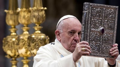 Papa Francisco rejeita proposta para a ordenação de homens casados - TVI