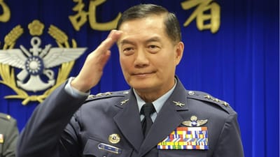 Chefe do Estado-Maior de Taiwan morre em acidente de helicóptero - TVI