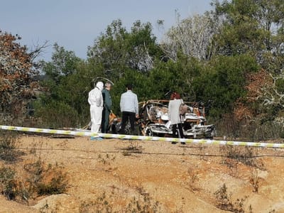 Corpo carbonizado encontrado em autocaravana em Ferreira do Alentejo - TVI