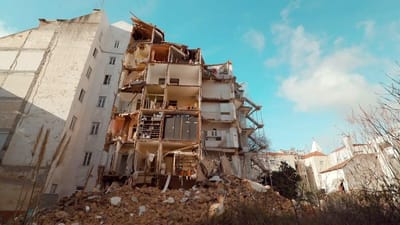 "Ana Leal": Proprietários de prédio que ruiu em Lisboa ainda não conseguiram reaver os pertences - TVI