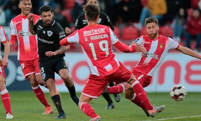 Desp. Aves: Ricardo Mangas falha receção ao FC Porto - TVI
