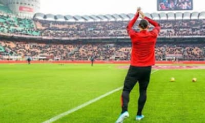 VÍDEO: já viu como San Siro recebeu Zlatan Ibrahimovic? - TVI