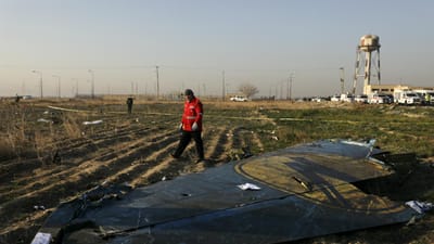 "A manhã trouxe a verdade": Ucrânia pede ao Irão justiça e indemnizações por abate de avião - TVI