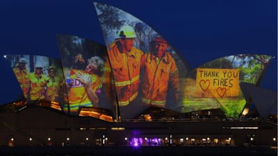 Ópera de Sydney ilumina-se em homenagem aos bombeiros australianos - TVI