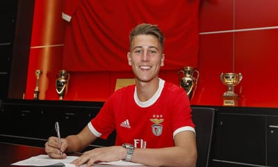 Benfica assina contrato profissional com Rodrigo Matos - TVI
