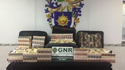 GNR apreende 85 mil cigarros no aeroporto de Lisboa - TVI