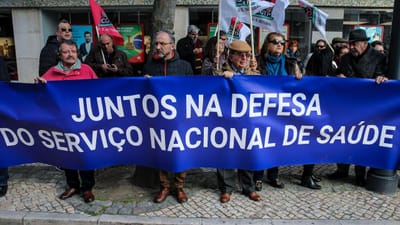 Garcia de Orta: utentes exigem reabertura de urgência frente ao Ministério da Saúde - TVI