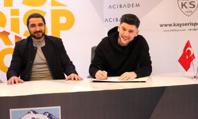Ex-FC Porto Sapunaru muda de clube na Turquia - TVI