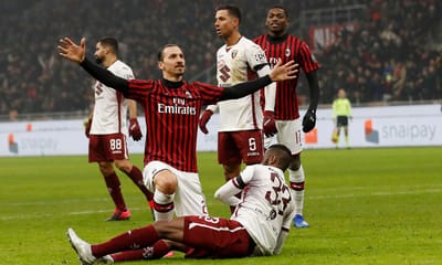 FOTOS: Milan com vitória impactante na Taça em noite de homenagem a Kobe - TVI