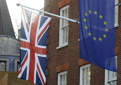 Brexit: UE quer reunião urgente com Londres para debater nova legislação - TVI