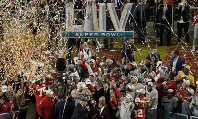 Super Bowl: Kansas City Chiefs campeões após recuperação notável - TVI