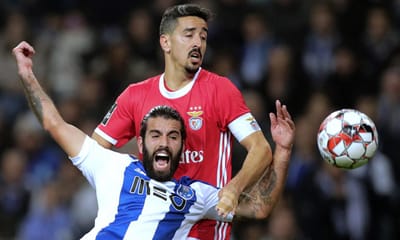 Anulada multa a Sérgio Oliveira referente ao FC Porto-Benfica - TVI